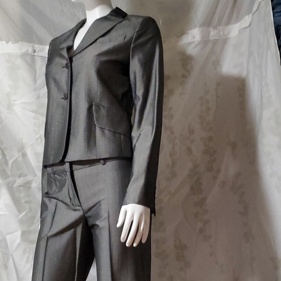 Brand new set of 2 (pants and suit) - Picture 2 of 10